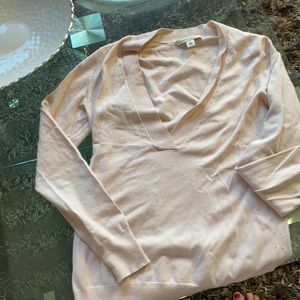 Banana Republic Light weight V neck sweater